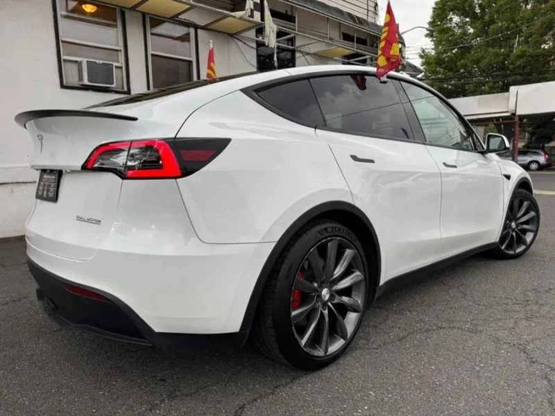 2020 Tesla Model Y Performance - Image 4 of 12