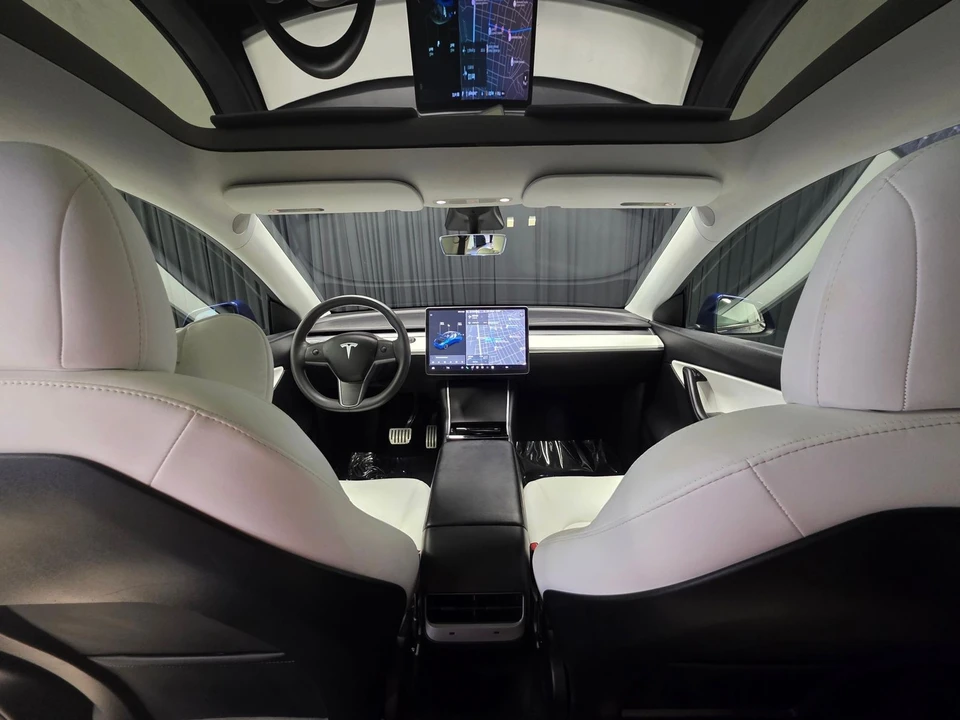 2020 Tesla Model Y Performance - Image 2 of 31