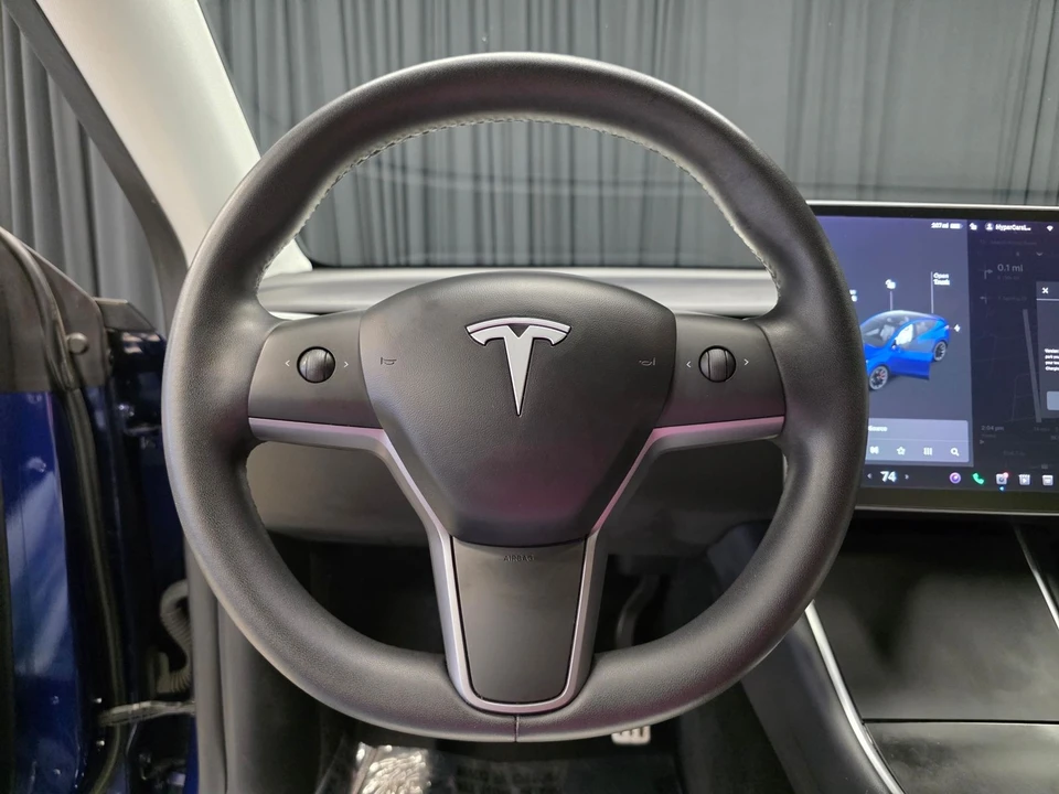 2020 Tesla Model Y Performance - Image 20 of 31