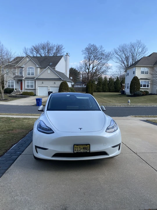 2020 Tesla Model Y Performance - Image 6 of 31
