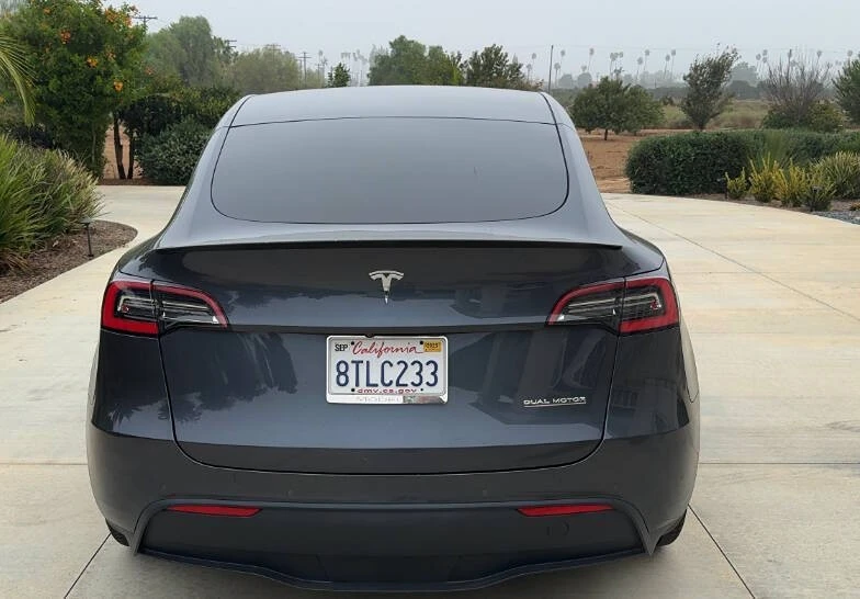 2020 Tesla Model Y Performance - Image 7 of 11
