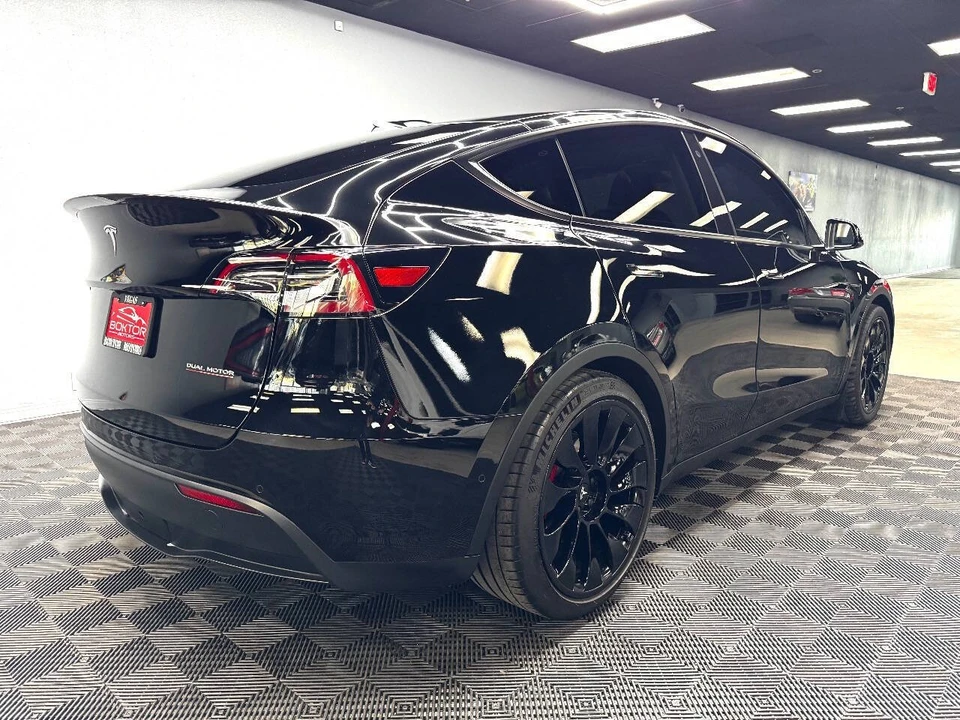 2020 Tesla Model Y Performance - Image 12 of 12