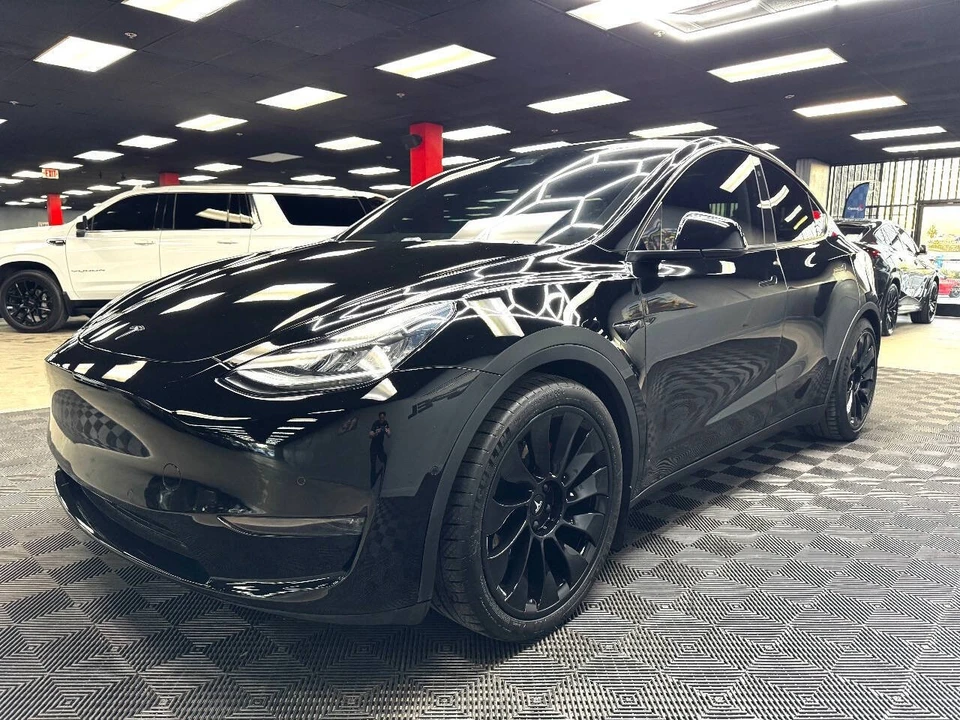 2020 Tesla Model Y Performance - Image 6 of 12