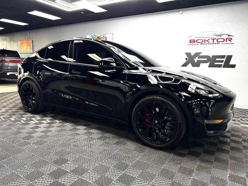 2020 Tesla Model Y Performance - Image 2 of 12