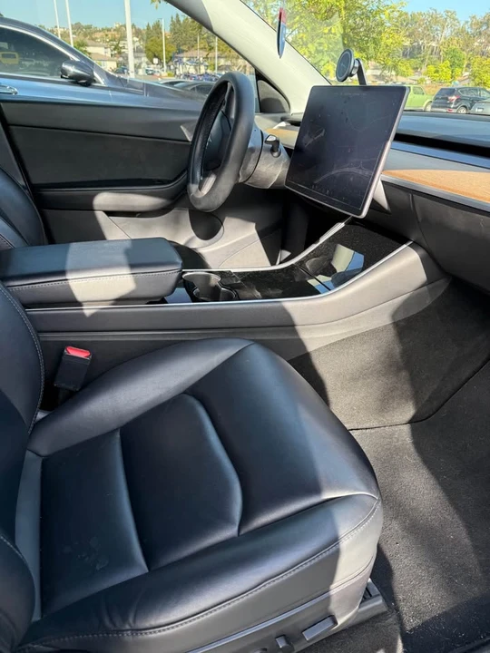 2020 Tesla Model Y Performance - Image 5 of 6