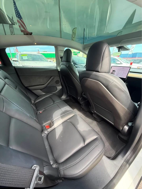 2020 Tesla Model Y Performance - Image 15 of 17