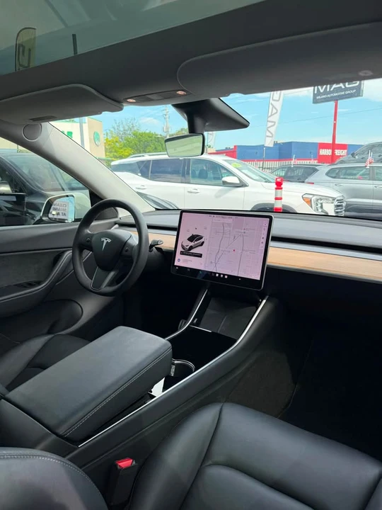 2020 Tesla Model Y Performance - Image 17 of 17