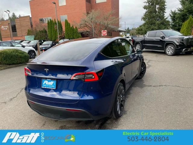 2020 Tesla Model Y Performance - Image 11 of 12