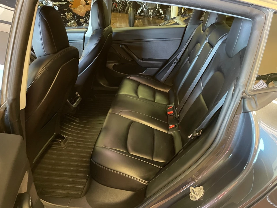 2020 Tesla - Image 14 of 21