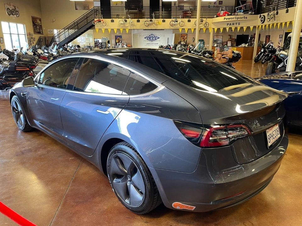 2020 Tesla - Image 4 of 21