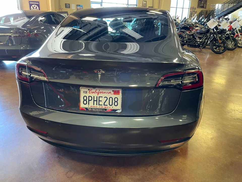 2020 Tesla - Image 5 of 21