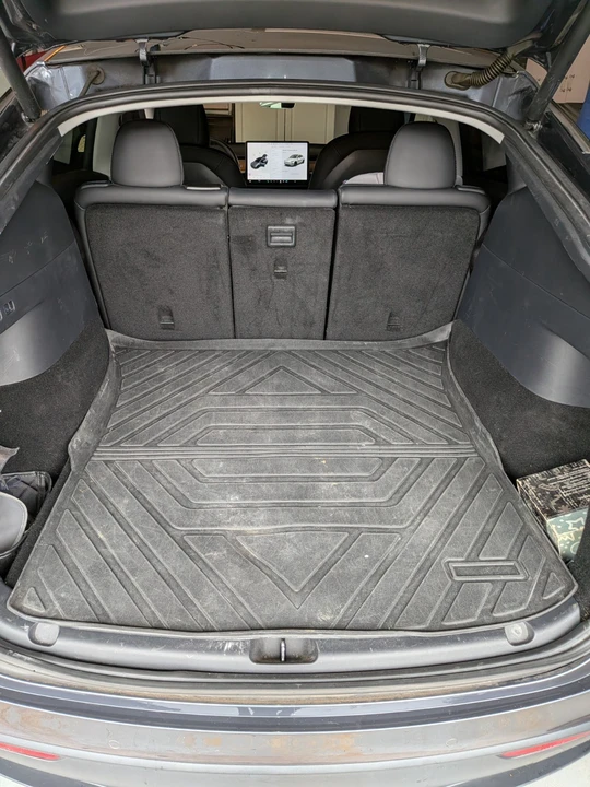 2020 Tesla Model Y - Image 8 of 10