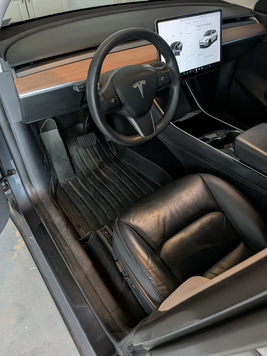 2020 Tesla Model Y - Image 7 of 10