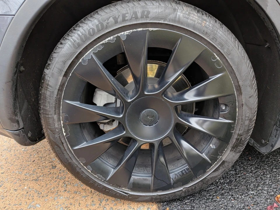 2020 Tesla Model Y - Image 9 of 10