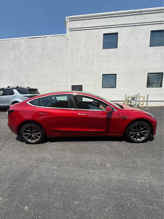 2020 Tesla Model 3 Performance - Image 4 of 8