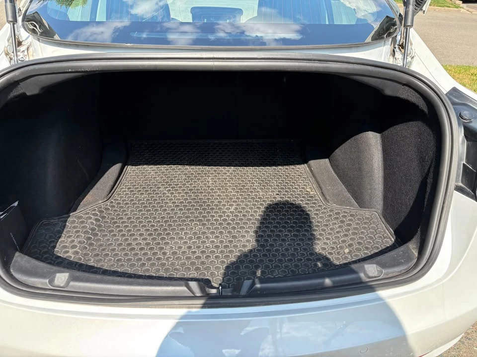 2020 Tesla Model 3 - Image 10 of 19