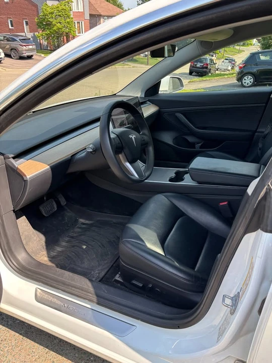 2020 Tesla Model 3 - Image 7 of 19
