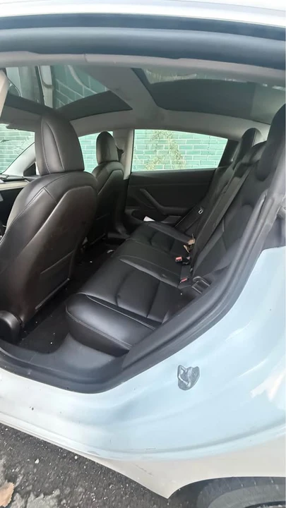 2020 Tesla Model 3 - Image 11 of 12