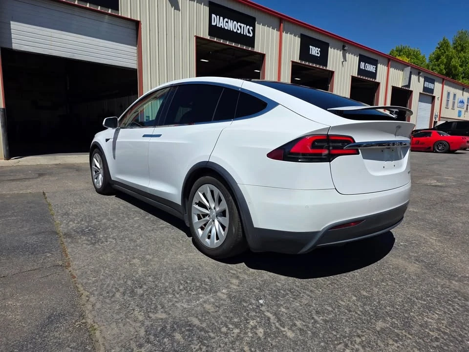 2020 Tesla Model X - Image 3 of 20
