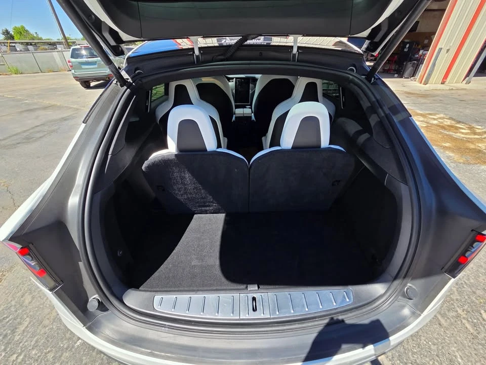 2020 Tesla Model X - Image 13 of 20