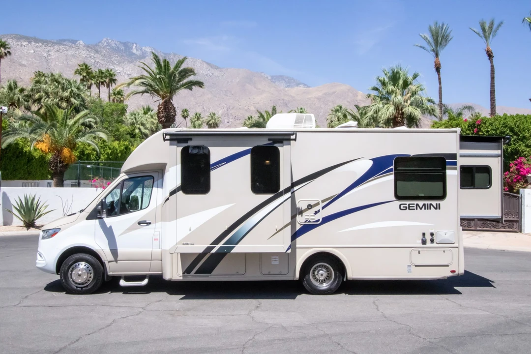 2020 Mercedes-Benz VS30 Sprinter - Image 4 of 31