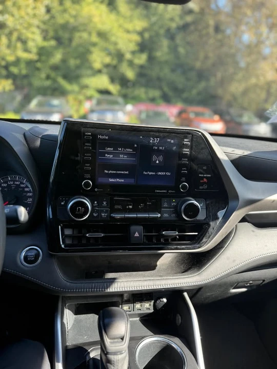 2020 Toyota Highlander - Image 7 of 8