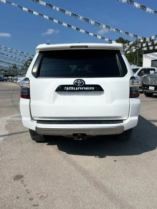 2020 Toyota 4Runner 5th Gen - Image 9 of 9