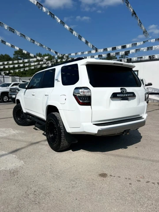 2020 Toyota 4Runner 5th Gen - Image 4 of 9