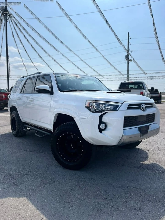 2020 Toyota 4Runner 5th Gen - Image 7 of 9