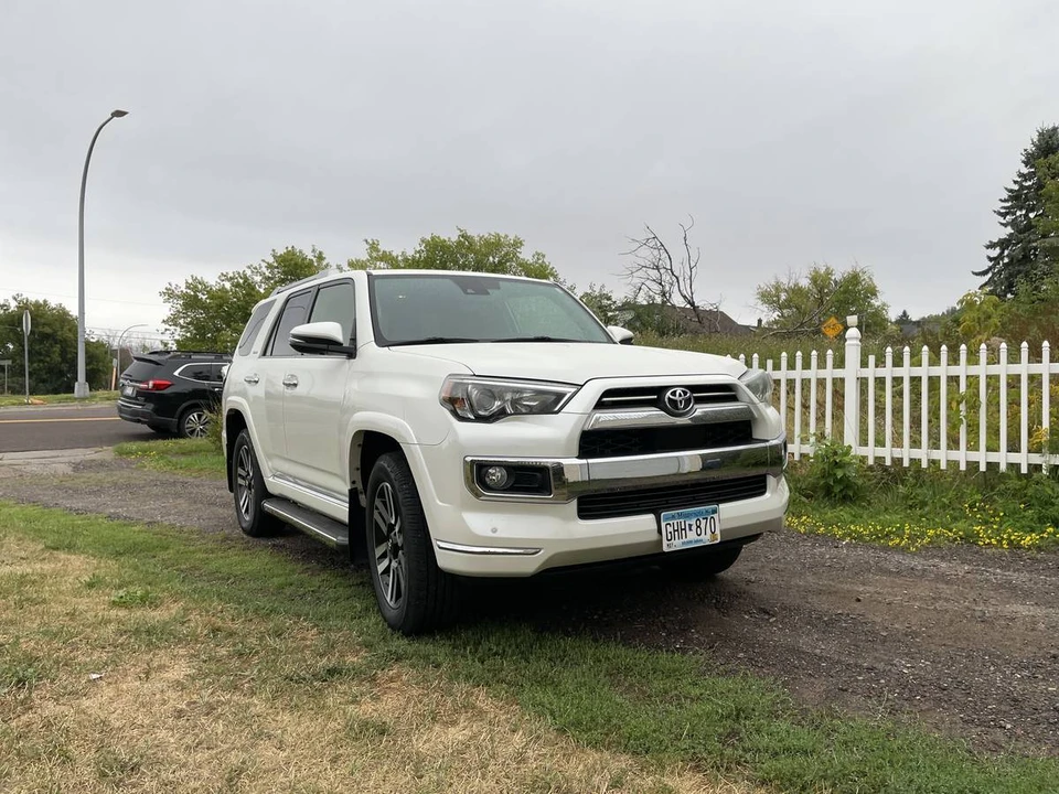 2020 Toyota 4Runner 5th Gen - Image 2 of 12