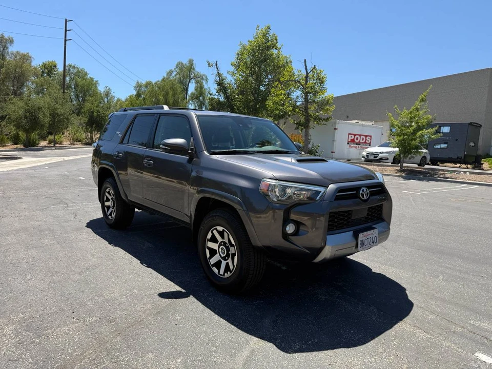 2020 Toyota 4Runner 5th Gen - Image 3 of 9