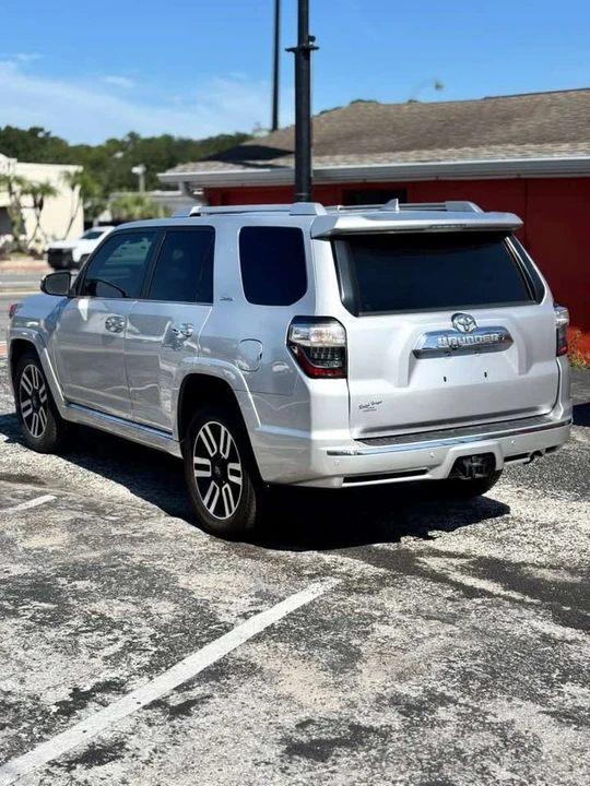 2020 Toyota 4Runner 5th Gen - Image 10 of 12