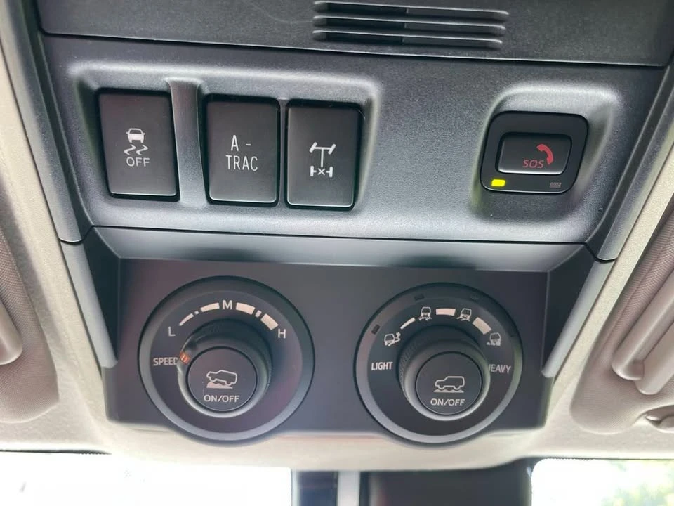 2020 Toyota 4Runner 5th Gen - Image 18 of 20