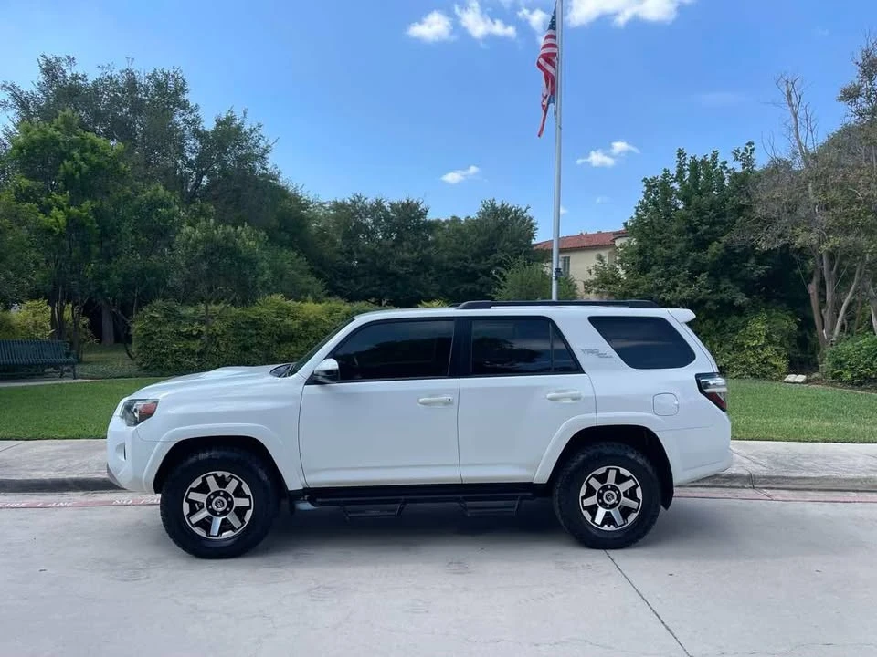 2020 Toyota 4Runner 5th Gen - Image 5 of 20