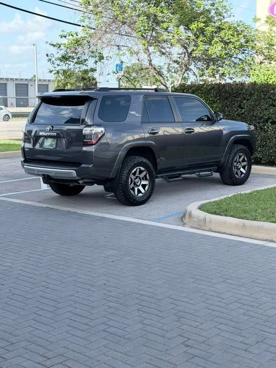 2020 Toyota 4Runner 5th Gen - Image 5 of 13