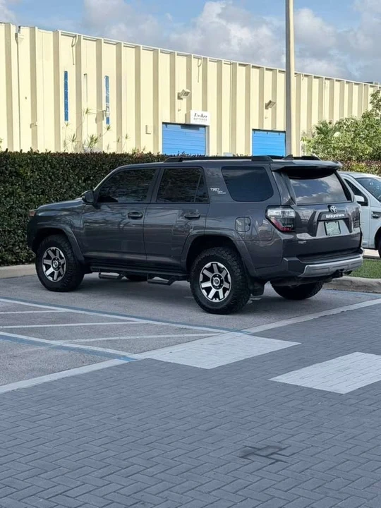 2020 Toyota 4Runner 5th Gen - Image 3 of 13