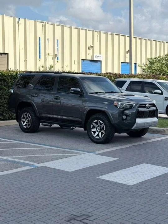 2020 Toyota 4Runner 5th Gen - Image 12 of 13