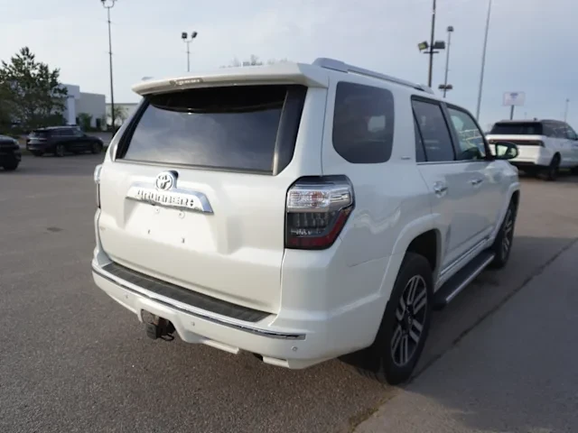 2020 Toyota 4Runner 5th Gen - Image 7 of 12