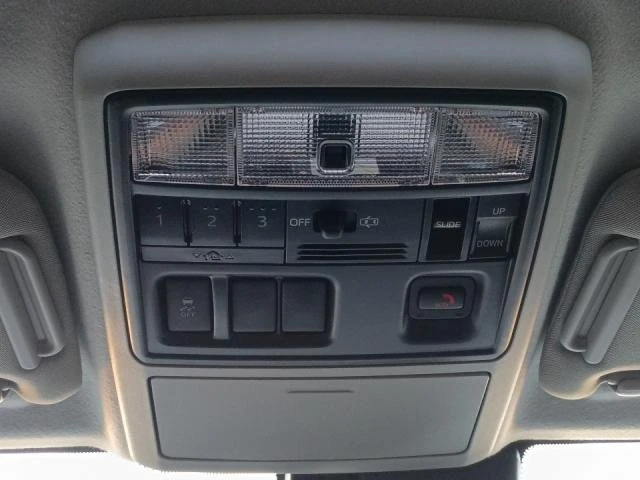 2020 Toyota 4Runner 5th Gen - Image 17 of 20
