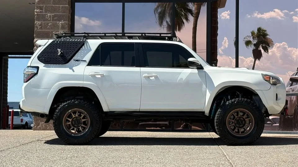2020 Toyota 4Runner 5th Gen - Image 15 of 20