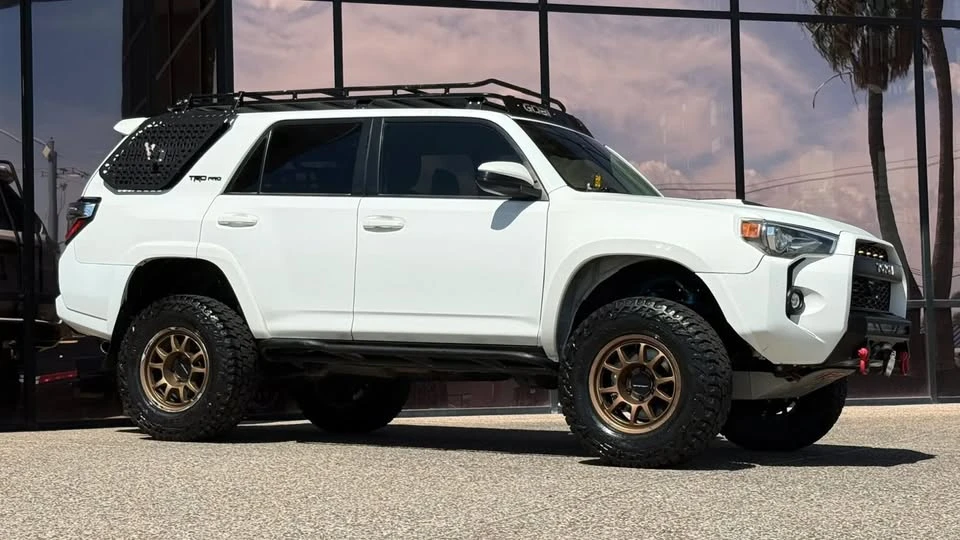 2020 Toyota 4Runner 5th Gen - Image 16 of 20