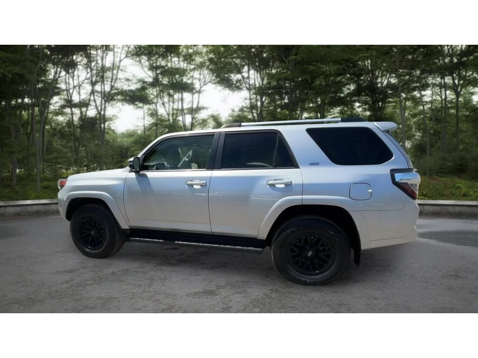 2020 Toyota 4Runner 5th Gen - Image 13 of 19