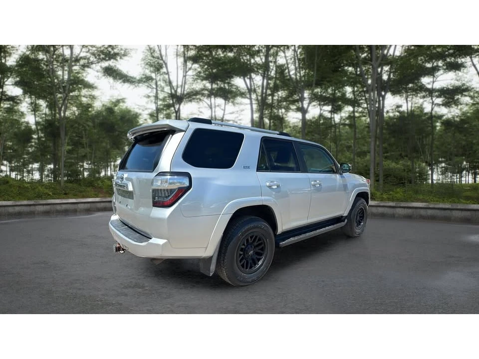 2020 Toyota 4Runner 5th Gen - Image 9 of 19