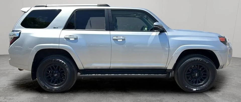 2020 Toyota 4Runner 5th Gen - Image 12 of 20