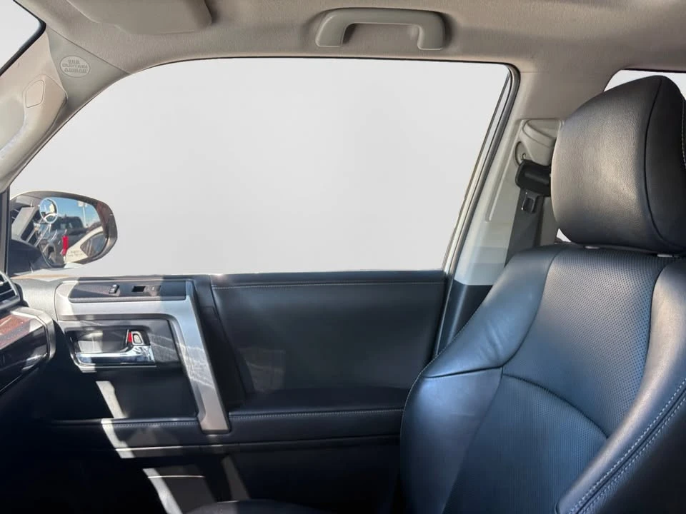 2020 Toyota 4Runner 5th Gen - Image 15 of 19