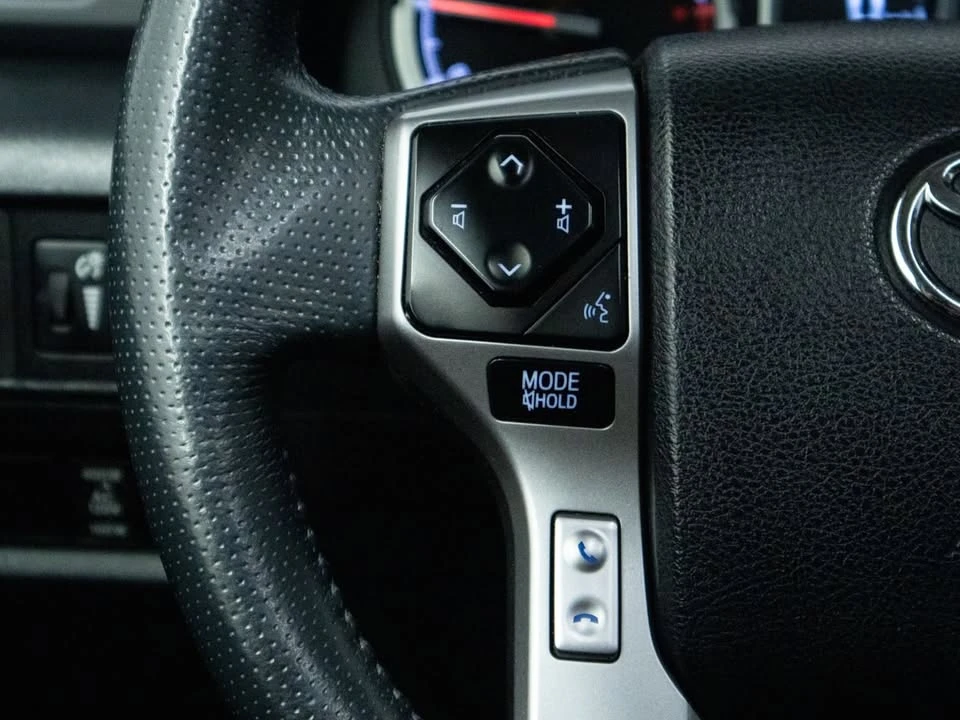 2020 Toyota 4Runner 5th Gen - Image 18 of 20
