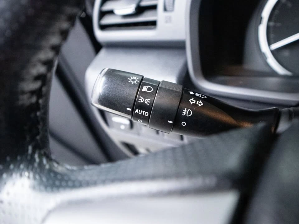 2020 Toyota 4Runner 5th Gen - Image 17 of 20