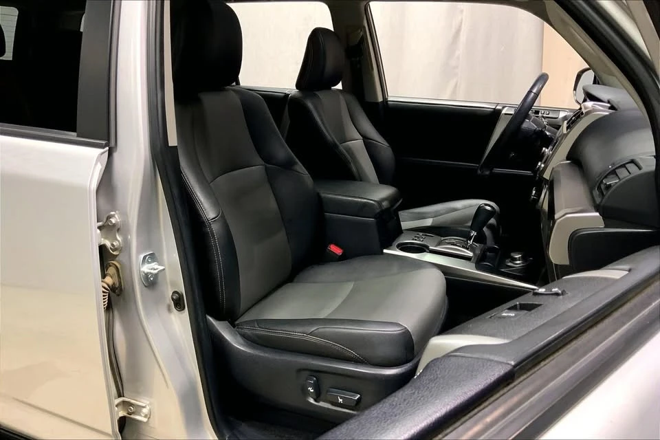2020 Toyota 4Runner 5th Gen - Image 18 of 20
