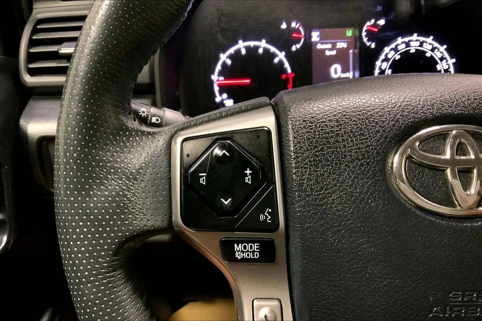 2020 Toyota 4Runner 5th Gen - Image 12 of 20