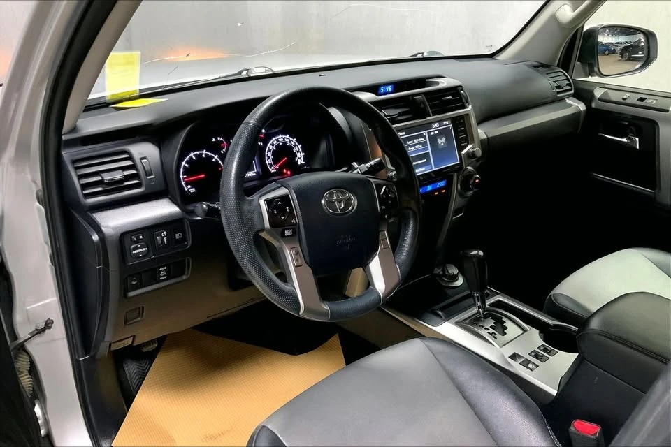 2020 Toyota 4Runner 5th Gen - Image 11 of 20